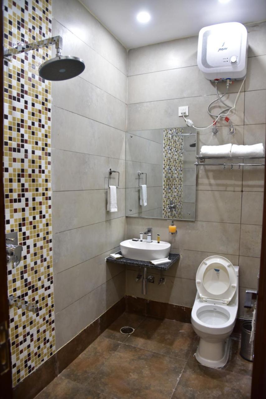 Inter Urban Hotel Rohtak Exterior photo